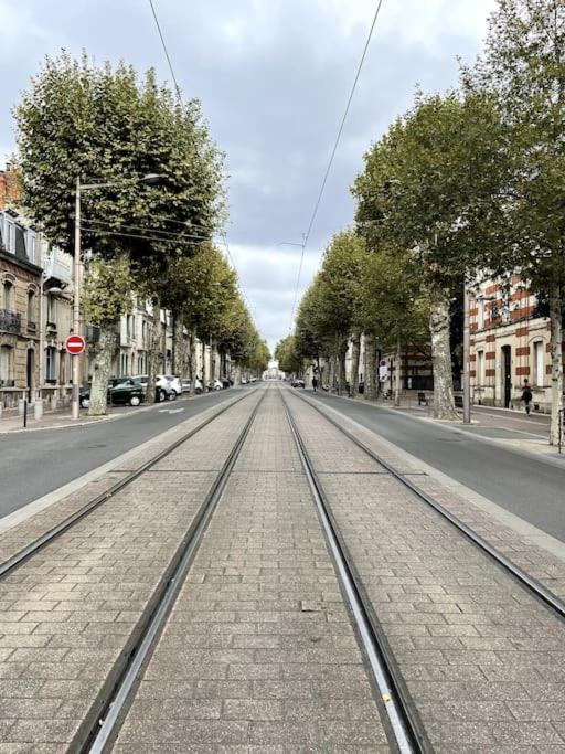 Agréable maison de ville dans la plus belle Avenue Orléans Exterior foto